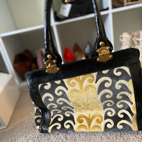 Vintage Miu Miu Velluto Twiggy Tote - Picture 8 of 10